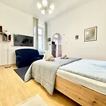 R27 Cozy Διαμέρισμα