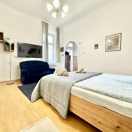 R27 Cozy Apartmán